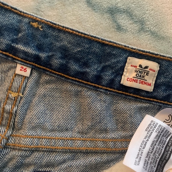 Levi’s White Oak Denim Jean Shorts US 26 - Picture 4 of 9